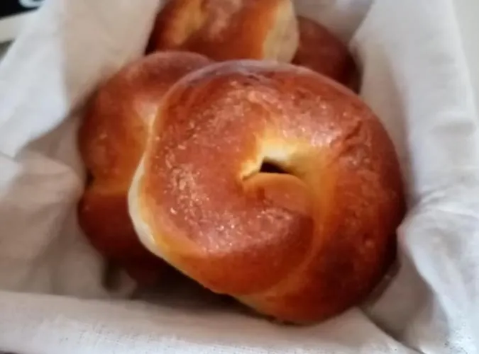 Cecilio Nocleg ze śniadaniem 2*