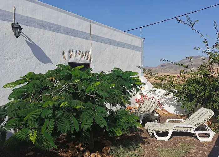 Cecilio Bed & Breakfast 2*